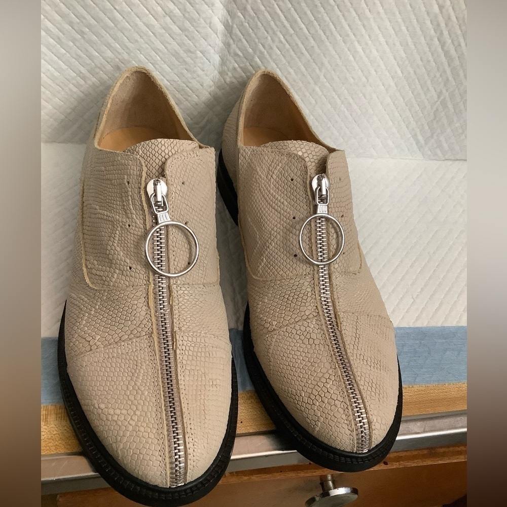 MM6 Maison Margiela / Embossed Zip Front Oxford In Beige Leather​​​​​​​